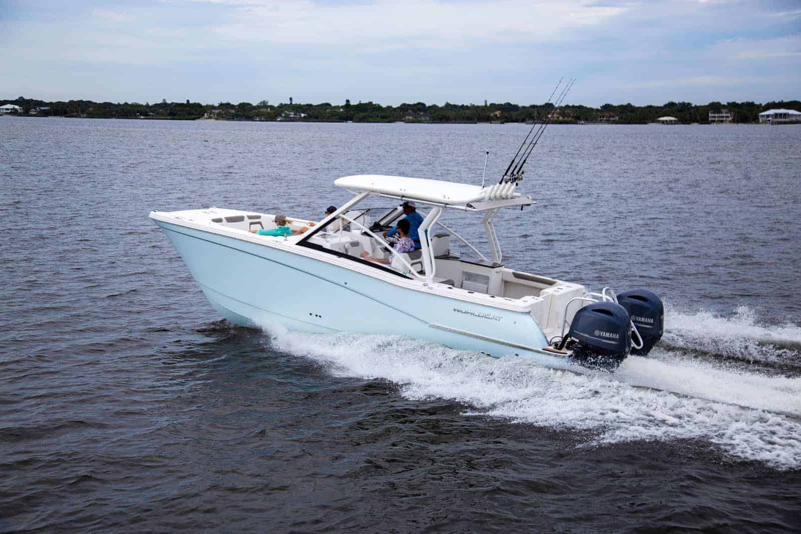 280DC-X running along the water